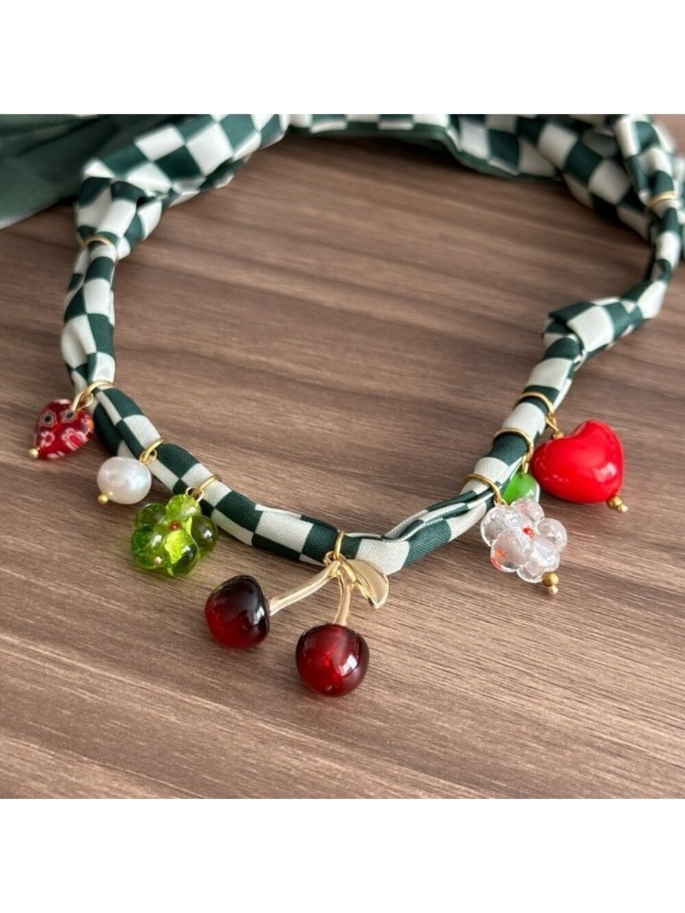 Fruit necklace Q150 - Picture 3 of 4